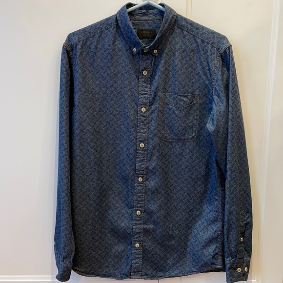 Produkt Shirt, Contemporary Danish Design, Size L, blue  and white Paisley - Picture 1 of 10